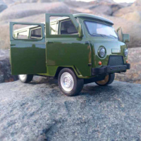 Модел-играчка УАЗ-452 в мащаб 1:24, снимка 5 - Колекции - 44280146