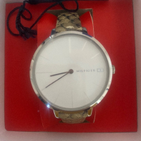 Дамски часовник Tommy Hilfiger, снимка 1 - Дамски - 45021864