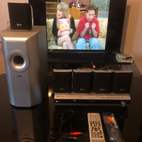 LG 5.1 DVD Домашно Кино аудио система, снимка 1 - Аудиосистеми - 44961221