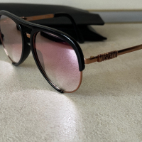 Очила Moschino , снимка 1 - Слънчеви и диоптрични очила - 44991487