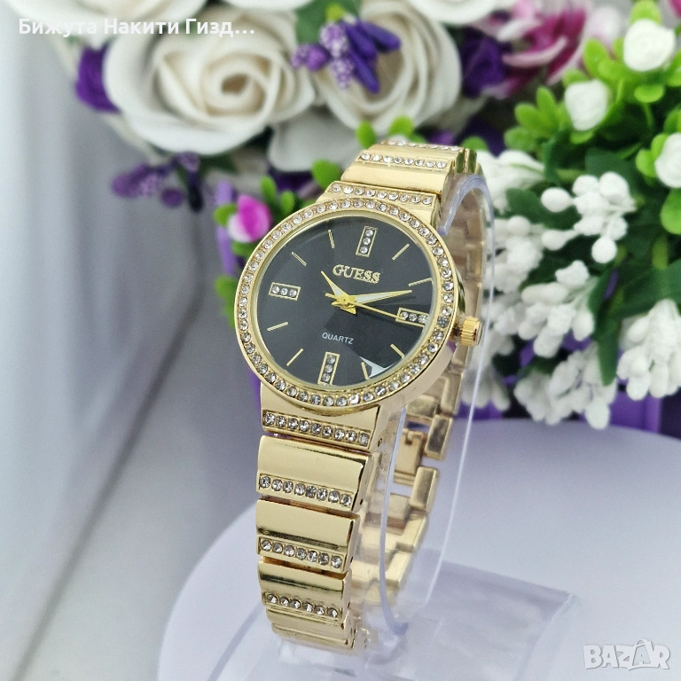 Дамски златист часовник с черен циферблат, снимка 1