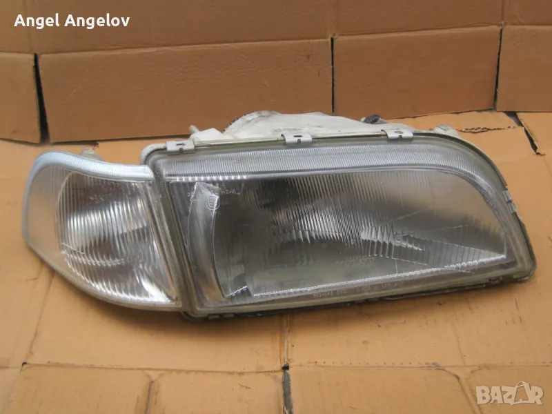 Фарове Hella за  Volvo V40 (1995 - 2004), комби цена на брой 30 лв, снимка 1