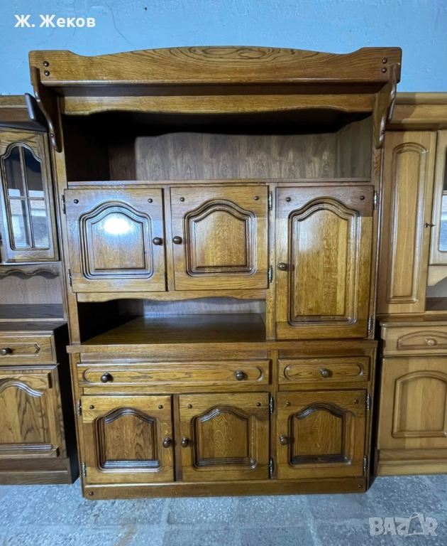 Масивен бюфет, снимка 1