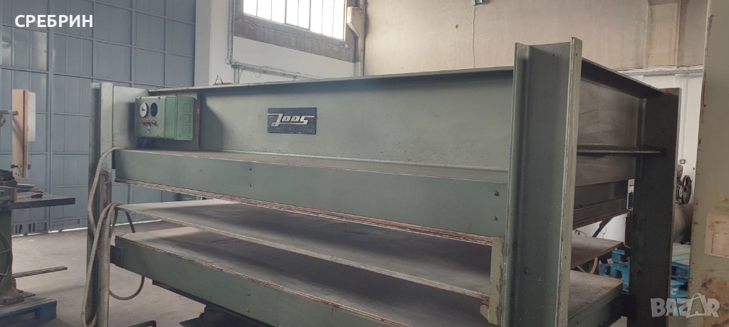По заявка двуетажна преса с размери 2500 на 1300 мм нагряване с ток , снимка 1