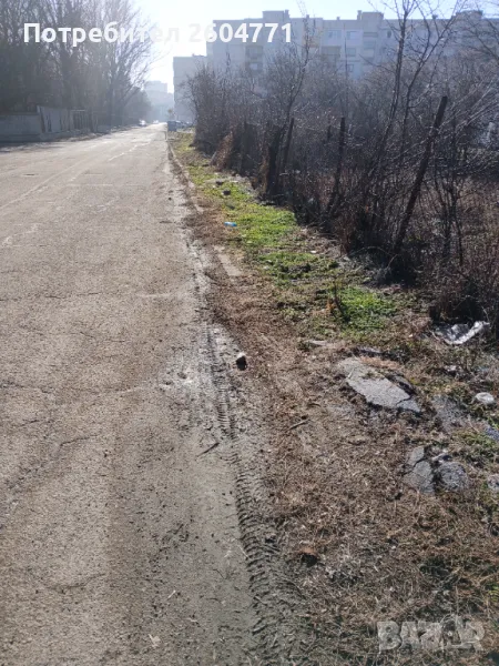 Парцел под наем изток  равен, снимка 1