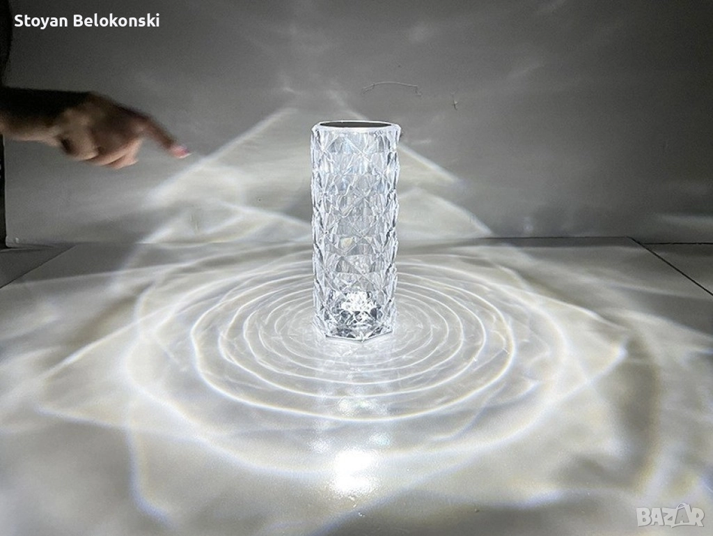 Декоративна настолна лампа - студено бяла светлина, снимка 1