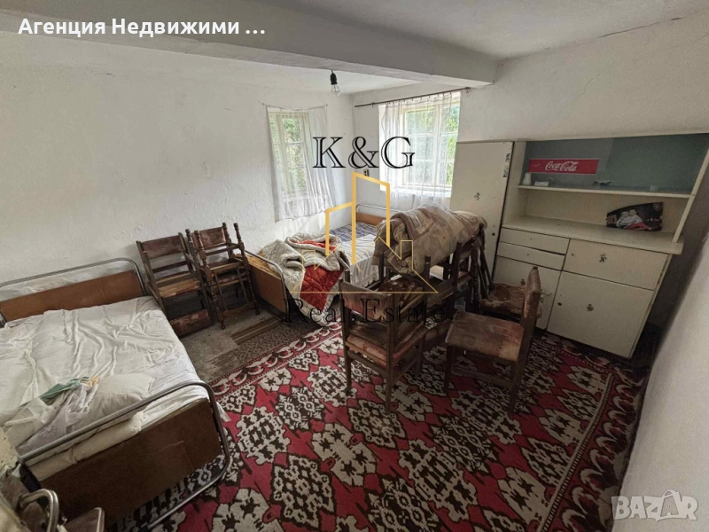 Двуетажна полумасивна къща , снимка 1