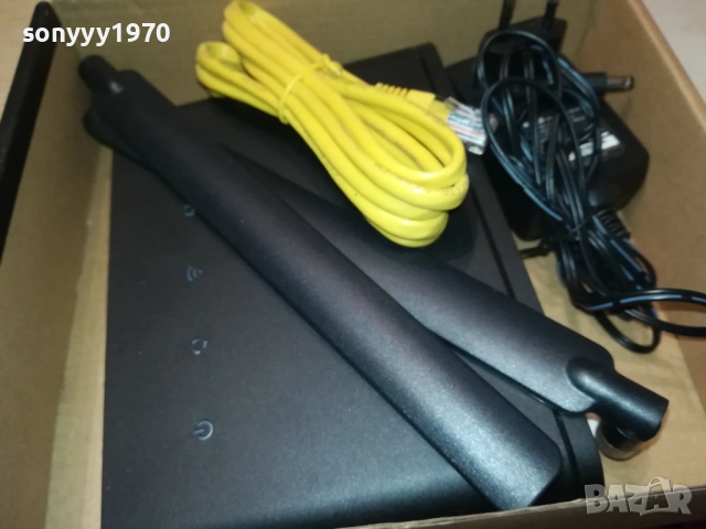 HUAWEI 4G РУТЕР С 2 АНТЕНИ В КУТИЯ 1910251905, снимка 2 - Рутери - 52109523