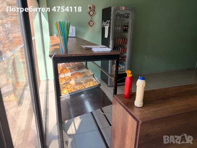 Витрина за баничарница перфектно състояние, снимка 2 - Витрини - 53697619