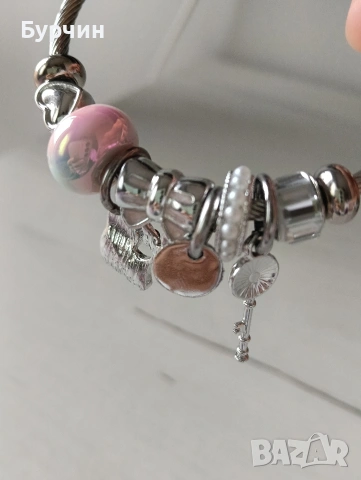 Дамска гривна , снимка 3 - Гривни - 54026031