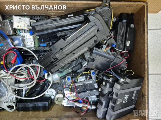 Говорители от телевизори, използвани, 1 лв/бройка, снимка 2 - Части и Платки - 27863699