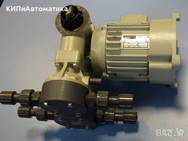 дозираща мембранна помпа Lutz Jesco ZTM23 Motor Driven Diaphragm Dosing Pump 2х24.0L/h, снимка 9 - Резервни части за машини - 53176657