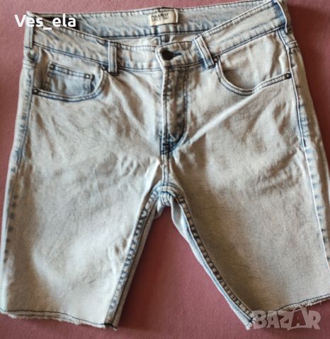 дънкови панталони Pull Bear , снимка 1 - Къси панталони - 45254271