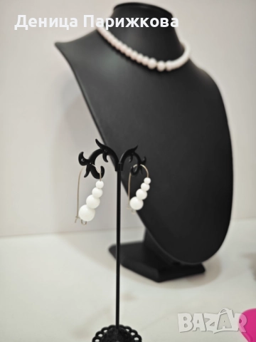 Ръчно изработен комплект бижута с бял ахат – гривна, колие и обеци , снимка 4 - Бижутерийни комплекти - 52774992