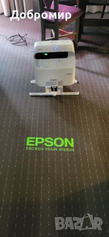Ултракъсофокусен проектор Epson EB-675W + Стойка за стена, снимка 5 - Стойки, 3D очила, аксесоари - 50996325