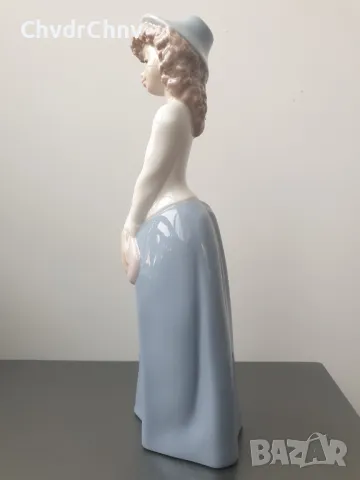 НАО ЛАДРО испанска порцеланова фигура на момиче с чанта/NAO Lladro статуетка 24см, снимка 2 - Колекции - 47095978