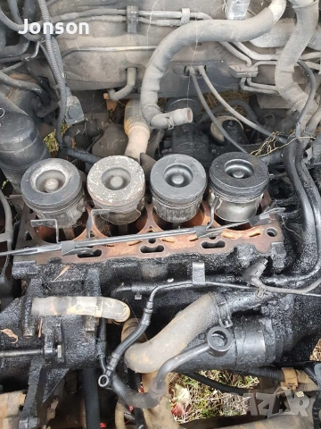 Двигател на Части, Santa Fe 2,2/155к.с, снимка 5 - Части - 53389972