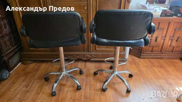 Бар стол / Фризьорски стол, снимка 2 - Столове - 54120433