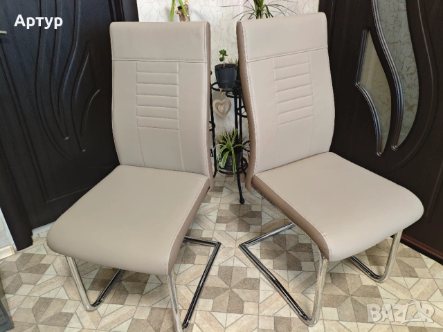 Кухненски комплект от маса и два стола, снимка 6 - Маси - 54063764