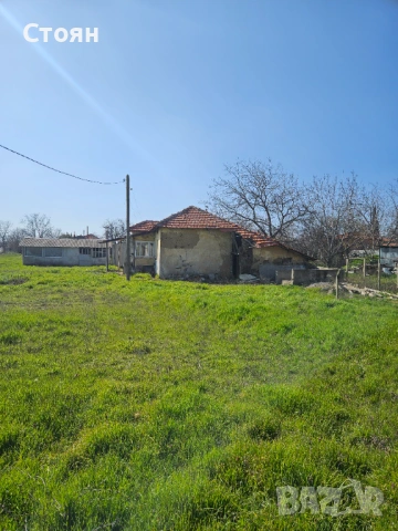 Полумасивна къща + стопанска постройка в 1824 кв.м парцел, снимка 6 - Къщи - 53822180