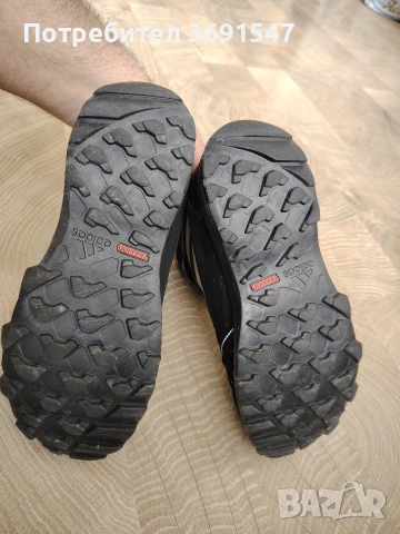 Детски Боти Adidas 36 номер , снимка 6 - Детски боти и ботуши - 53658322