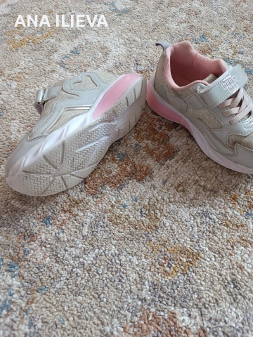 Нови светещи детски маратонки Next, други маратонки, р-р 27-29, снимка 7 - Детски маратонки - 53924914