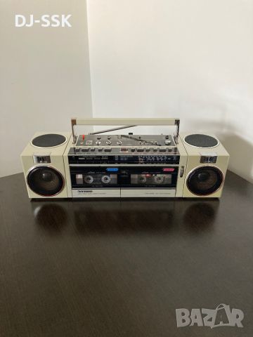 SANYO M-W24K VINTAGE RETRO BOOMBOX Ghetto Blaster радио касетофон, снимка 1 - Радиокасетофони, транзистори - 45699112