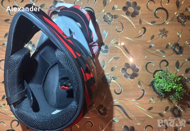 Каска FOX с очила 100%, снимка 4 - Спортна екипировка - 53747259