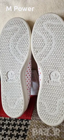 ADIDAS ORIGINALS PW STAN SMITH PHARRELL WILLIAMS RED POLKA DOT,номер 42, снимка 6 - Маратонки - 49941856