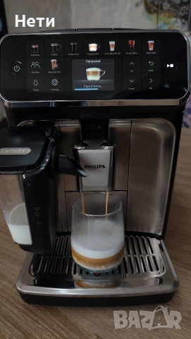 Кафе машина Philips Series 5500 с LatteGo, снимка 3 - Кафемашини - 53621957