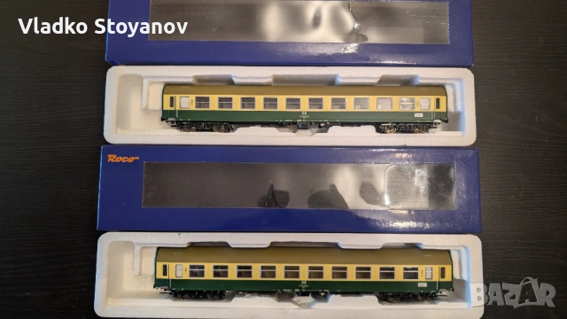 Два броя вагони на DR от Roco 1/87, снимка 2 - Колекции - 53637812
