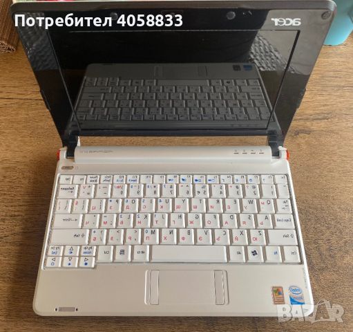 Продава се Acer Aspire One ZG5 Бял , снимка 1 - Лаптопи за работа - 45624562
