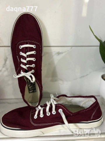 Оригинални ниски кецове Vans 44 размер, снимка 18 - Кецове - 52549289