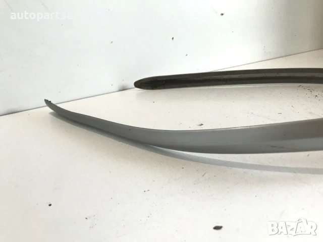 Предна дясна външна облицовка на врата сребрист LHD за Mazda 3 1.6 16V (2005), снимка 2 - Части - 53661362