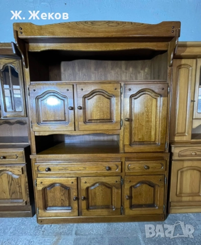 Масивен бюфет