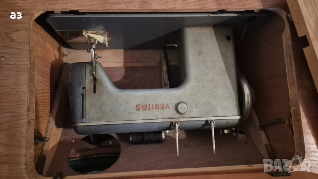Шевна машина Veritas с масичка, снимка 6 - Шевни машини - 53582320