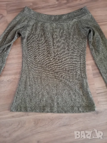 Блузка от трико златен цвят