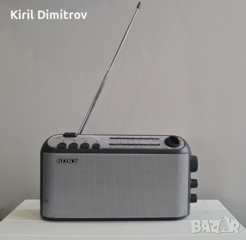 Sony ICF-903L – качествен класически радиоприемник, снимка 2 - Радиокасетофони, транзистори - 53521008