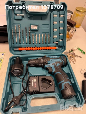Продава се акумулаторен винтоверт на Макита/Makita с две батерии