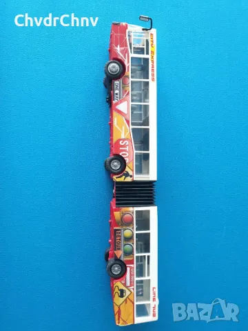 Голям градски автобус-играчка Dickie Toys City Express Bus, снимка 2 - Коли, камиони, мотори, писти - 46946024