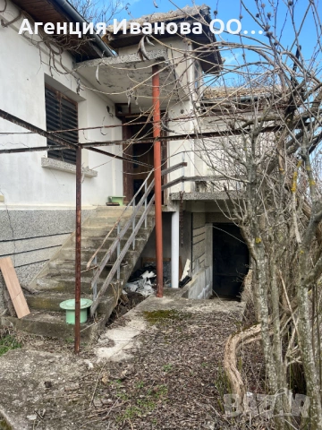 Две къщи в един парцел, снимка 12 - Къщи - 53826804