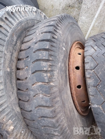 гуми11.00-20, снимка 6 - Гуми и джанти - 53286075