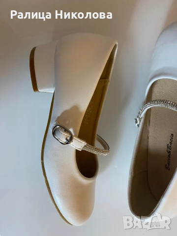 Детски официални обувки в бяло 29 номер