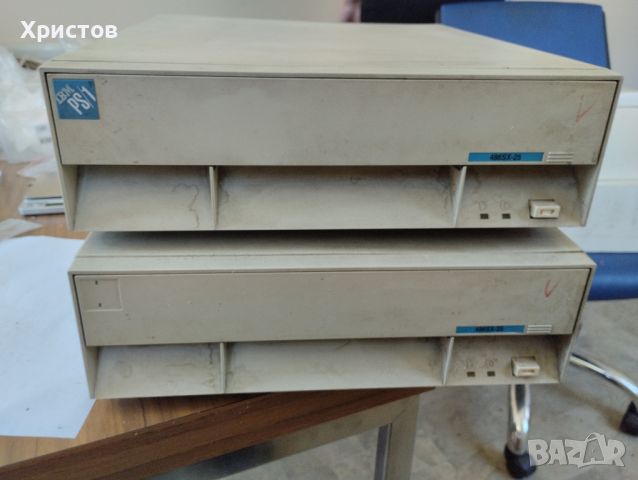 ретро компютри IBM 486