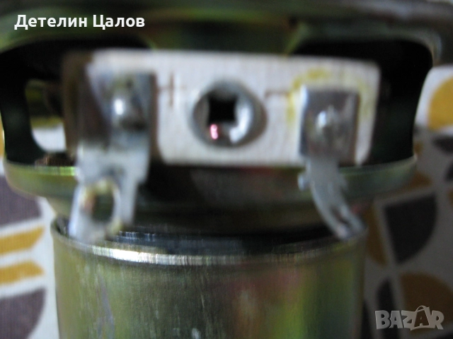 Високоговорител JVC шест ома от аудио система или от касетофон, снимка 3 - Радиокасетофони, транзистори - 52950525