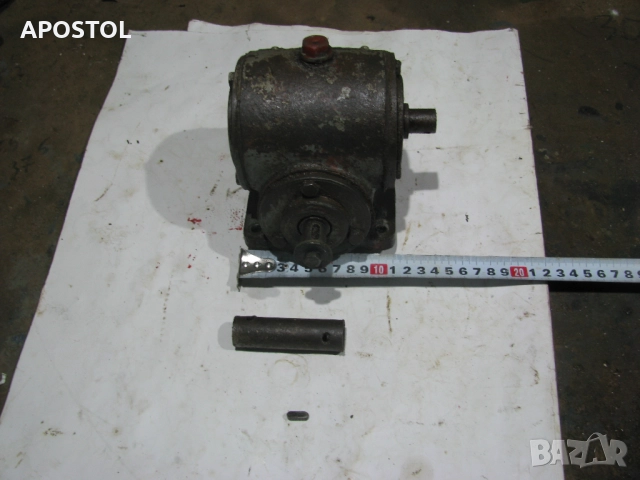 редуктор , снимка 2 - Други машини и части - 52827949