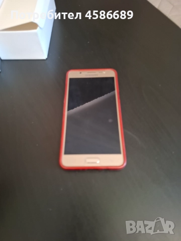 Телефон Samsung J5