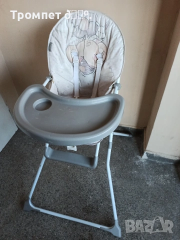 продавам бебешко столче за хранене 