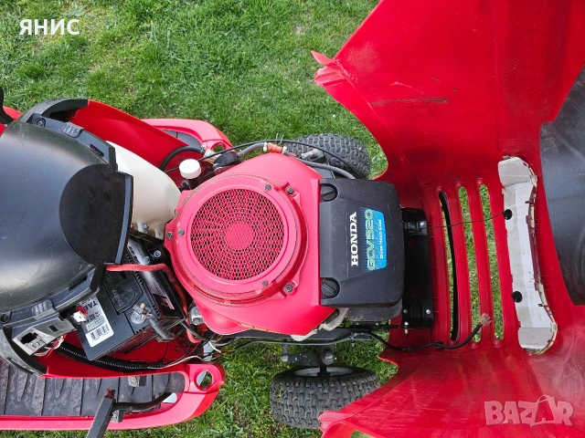 ТРАКТОРНА КОСАЧКА HONDA. ПЕРФЕКТНА , снимка 12 - Градинска техника - 54139470