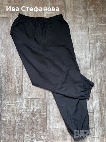 Оригинално ново  черно долнище Lacoste Лакоста, снимка 3 - Спортни дрехи, екипи - 45529823